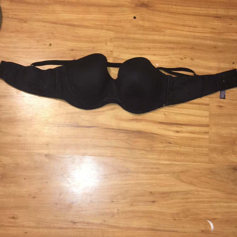 Victoria’s Secret Black Bra